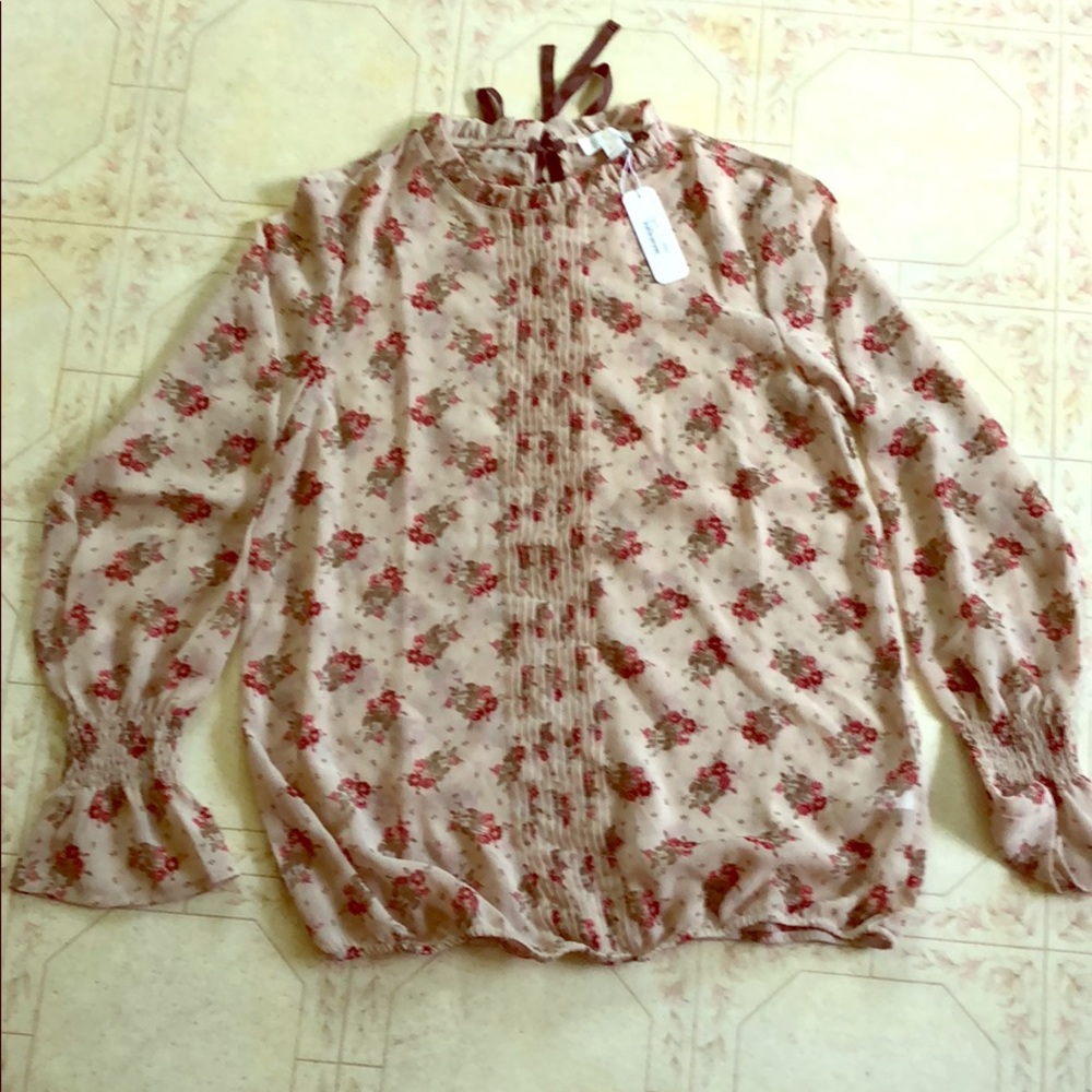 NWT Floral Blouse with Ruffle Neckline/Sleeves